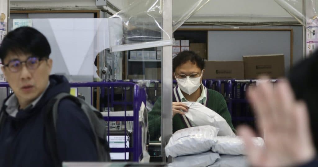 Hong Kong oprește serviciul poștal către SUA, afectând în mod special achizițiile americanilor de pe Shein, Temu și AliExpress.