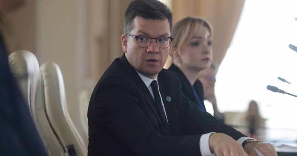 Ionuț Moșteanu acuză AUR, PSD și PNL că „protejează” pe Mihail Neamțu în Comisia de cultură de la Camera Deputaților.