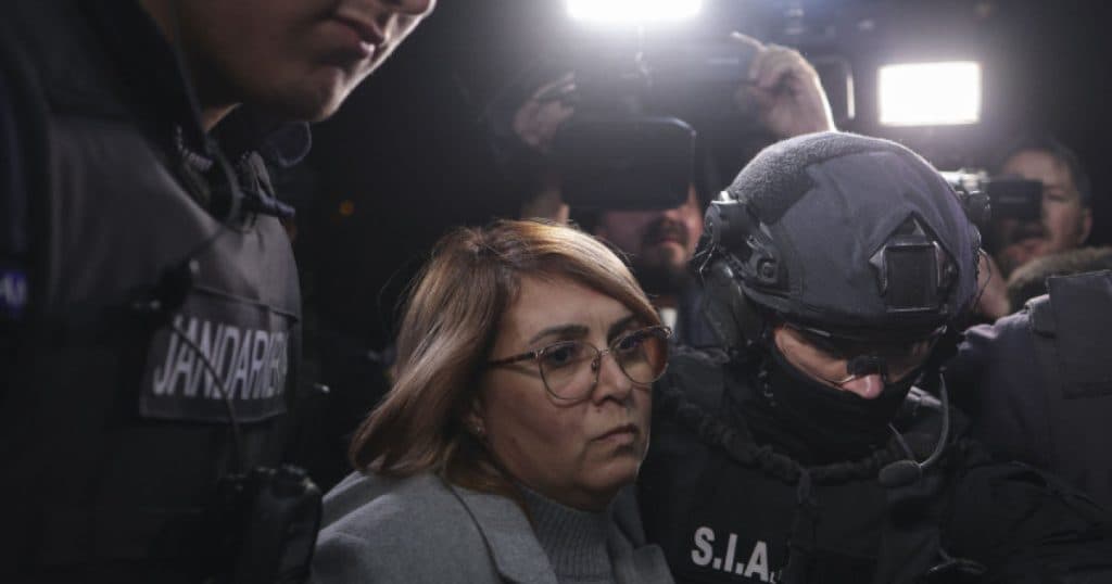 Laura Dronca, cunoscută anterior ca Bîlcea, fiica omului de afaceri ucis la Arad, a fost reținută preventiv. Motivele care au condus la această decizie.