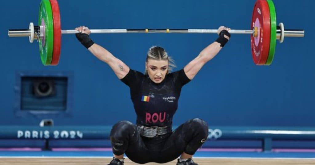 Mihaela Cambei a obținut trei medalii de aur la Campionatele Europene de haltere.