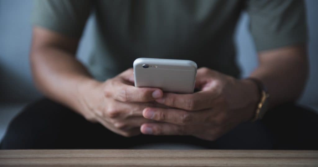 Misoginismul din mediul online îi determină pe tot mai mulți tineri din Marea Britanie să caute fete vulnerabile pe forumuri dedicate sinuciderii.