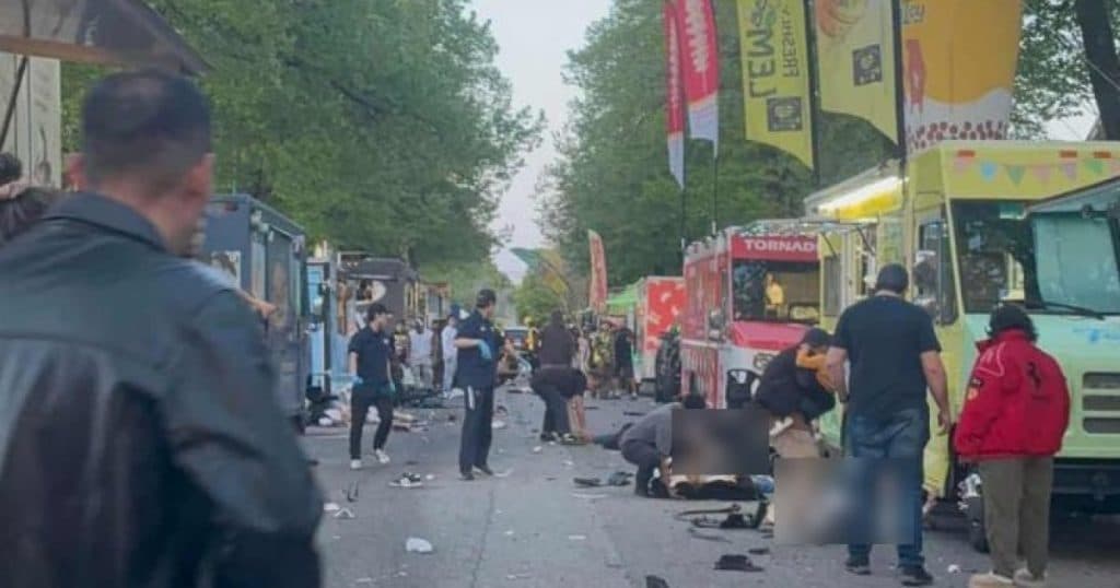 Alertă de știri: O mașină a intrat în mulțime la un festival din Vancouver, provocând mai multe decese, conform autorităților.