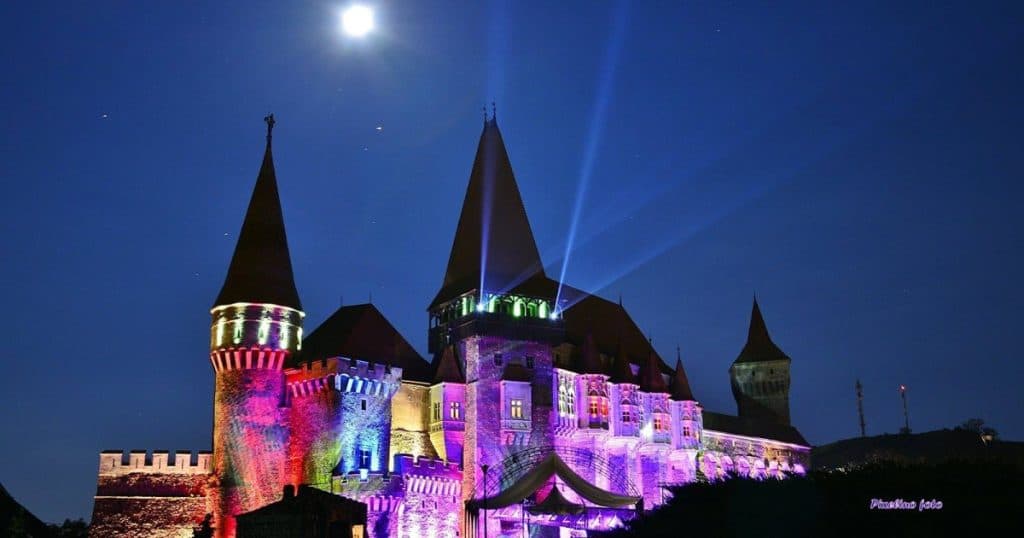 Noaptea Muzeelor, programată pentru 17 mai, în pericol. Declarația Rețelei Naționale a Muzeelor din România.