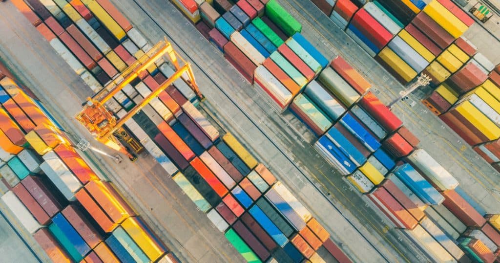 OMC: Războiul comercial dintre SUA și China ar putea diminua comerțul bilateral cu 80% și aproape 7% din PIB-ul global.