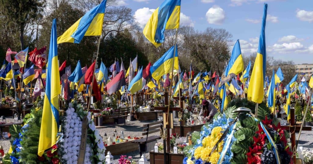 Până la 100.000 de soldați ucraineni au fost pierduți în conflictul cu Rusia (CBS News)