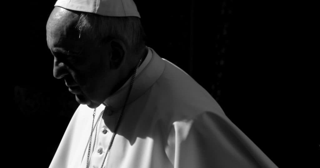 Papa Francisc a decedat. Ce se va întâmpla la Vatican: credincioșii vor avea ocazia să își aducă omagiu suveranului pontif începând cu miercuri, 23 aprilie.