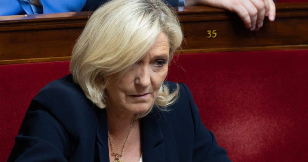 Popularitatea liderului extremei drepte din Franța a crescut semnificativ după condamnare. Câți francezi o susțin pe Le Pen în competiția pentru Elysee?
