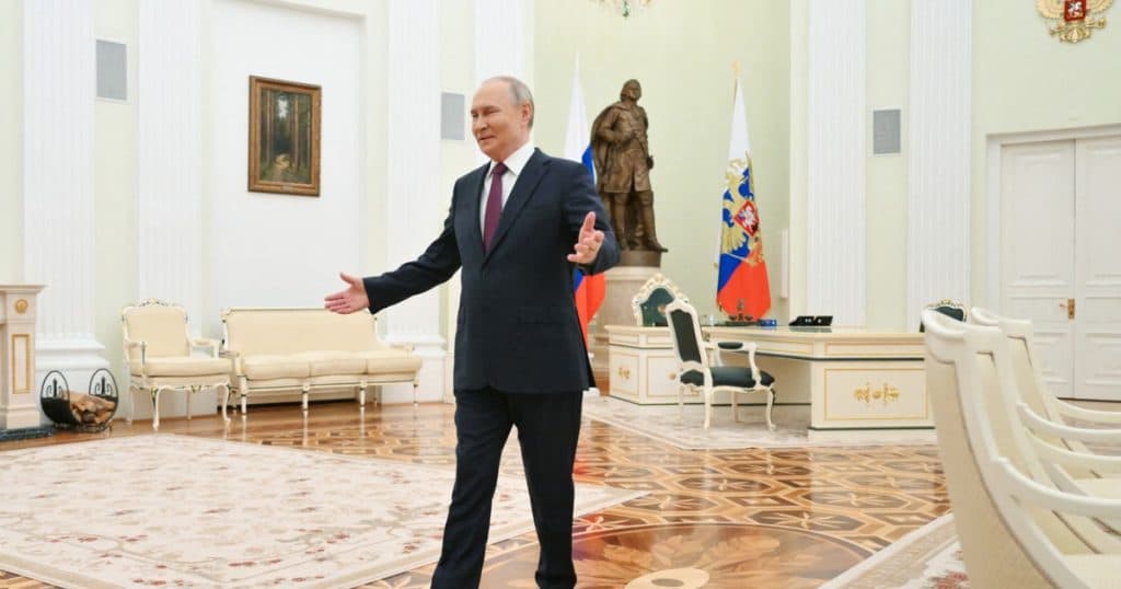 Putin anunță că este pregătit pentru negocieri cu Kievul „fără condiții prealabile”, potrivit Kremlinului.
