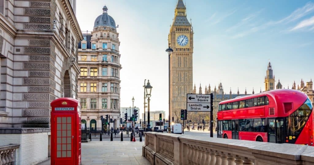 Românii care doresc să călătorească în Marea Britanie trebuie să obțină o autorizație electronică de călătorie. Care este procedura de obținere și care este costul acesteia?