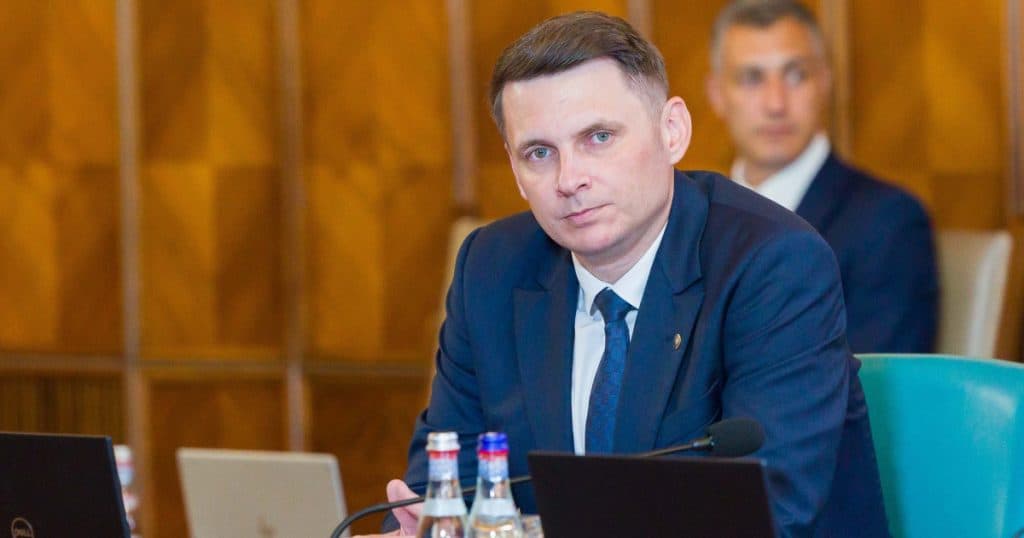 Șeful Senatului: Dragoș Sprînceană nu reprezintă statul român, nu există un astfel de reprezentant.