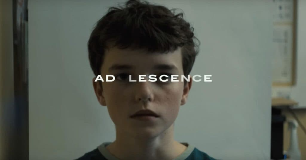 Serialul „Adolescence”, difuzat gratuit în liceele din Marea Britanie, abordează influențele toxice și misogine din mediul online.
