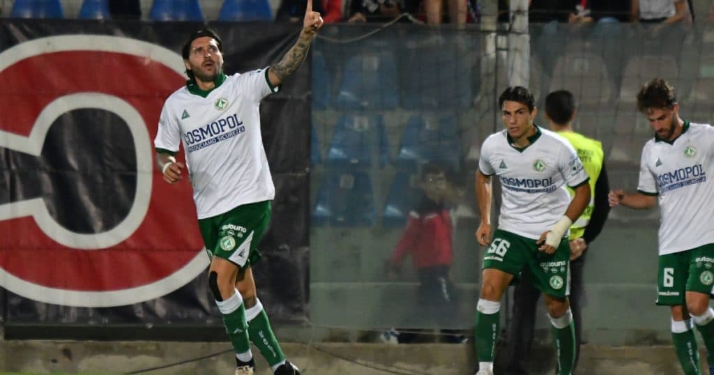 Cazul neobișnuit al clubului de fotbal italian care promovează de fiecare dată când un papă decedează.