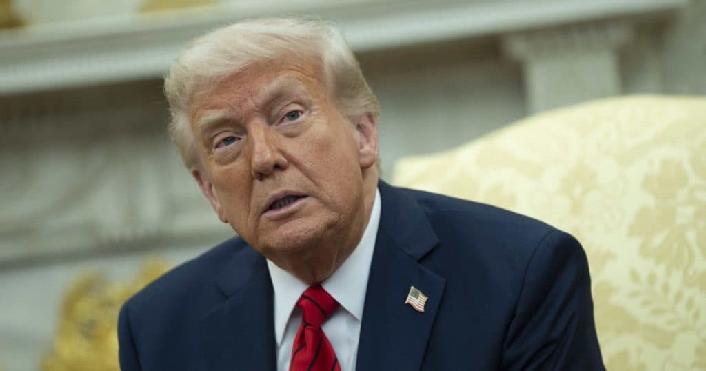 Tarifele „ilegale” impuse de Trump au generat haos în SUA, acuză 12 state americane. Cum încearcă acestea să oprească noile taxe.