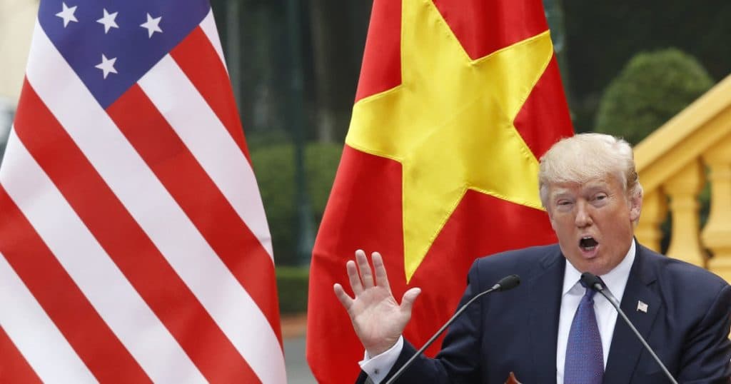 Trump: China caută cu disperare un acord tarifar, dar nu ştie de unde să înceapă. Aşteptăm apelul lor.