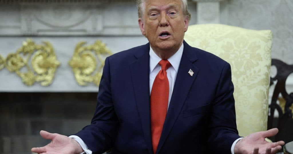 Trump contestă decizia justiției: A refuzat accesul unor jurnaliști la conferința de presă, în ciuda ordinului judecătoresc.
