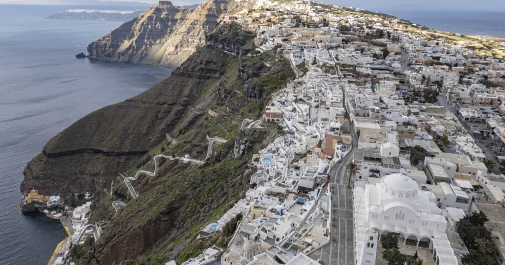 Un grup de cercetători investighează posibilitatea ca o erupție să devasteze insula Santorini. „Avem cunoștințe mai ample despre anumite planete.”