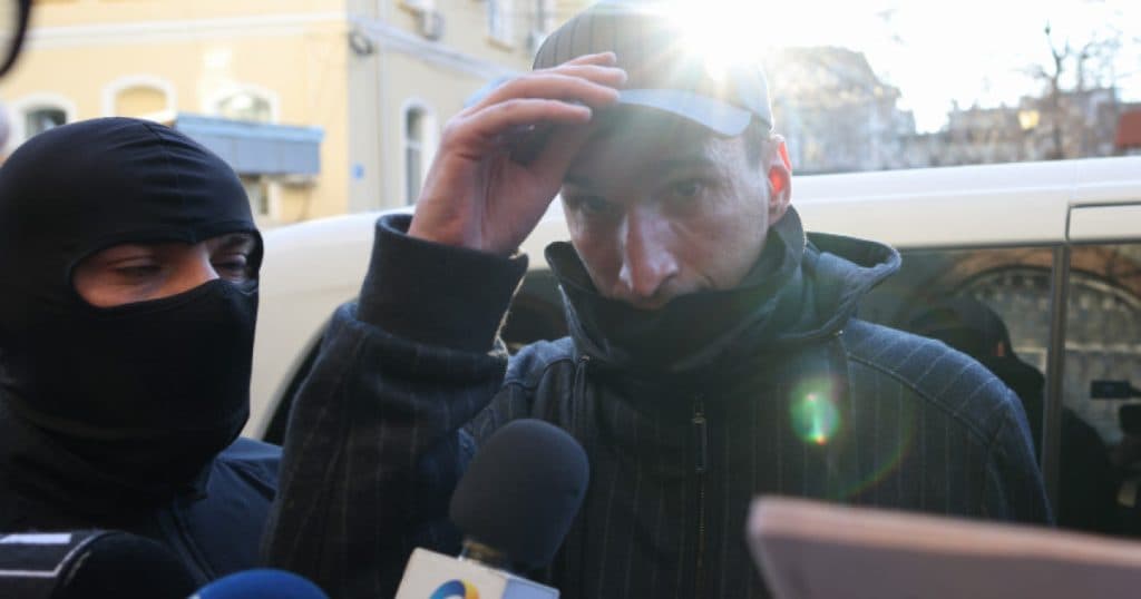 Bogdan Peșchir, eliberat din arest, este acuzat de coruperea alegătorilor în campania electorală a lui Călin Georgescu.