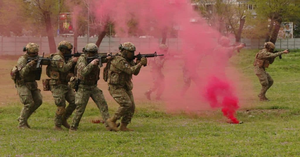 Exercițiu militar în Drumul Taberei: Armata Română s-a antrenat pentru lupta urbană, inspirându-se din modelul ucrainean.