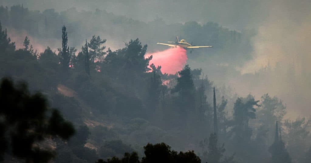 Incendii violente în regiunea Ierusalimului. Benjamin Netanyahu intenționează să solicite ajutorul Greciei și altor țări.