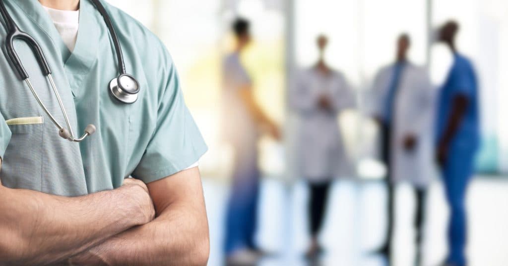 Medici rezidenți fără sporuri în timpul crizei de personal: peste 200 intenționează să acționeze în judecată Spitalul Marie Curie