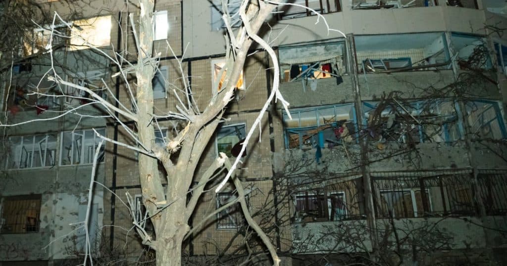 Poliția ucraineană a publicat primele imagini după atacul cu rachete asupra locului de joacă din Krivoi Rog.