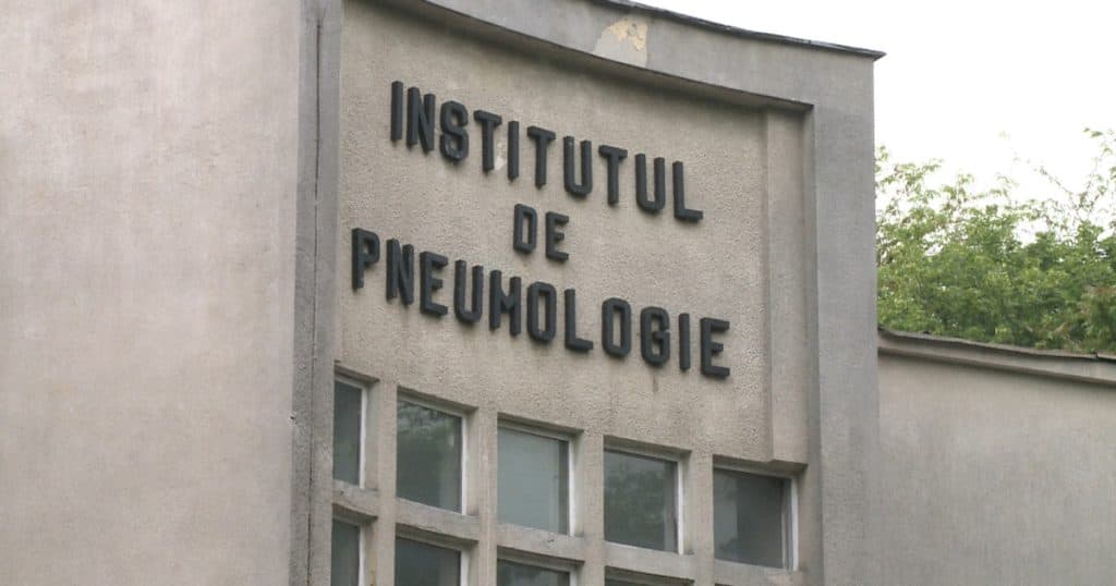 Tavan prăbușit în timpul unei intervenții chirurgicale în sala de operație a Institutului „Marius Nasta” din București