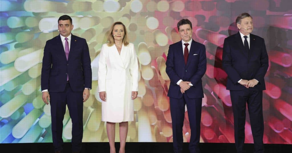 Culisele dezbaterii Digi24 de la Palatul Cotroceni: Activitățile lui Antonescu, Dan, Lasconi și Simion în timpul pauzelor de transmisie live la TV