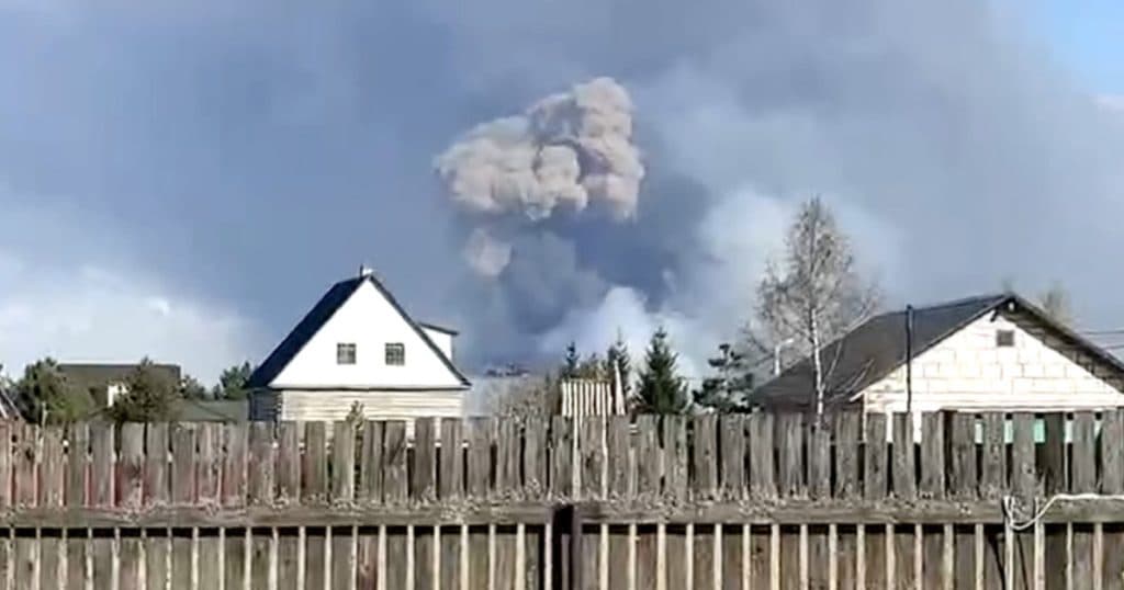 Explozie uriașă la un depozit de muniție în apropiere de Moscova: cel puțin două localități din zonă au fost evacuate.