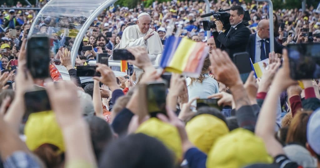 Vizita papei Francisc în România: El a călătorit la Blaj, Șumuleu Ciuc și Iași.