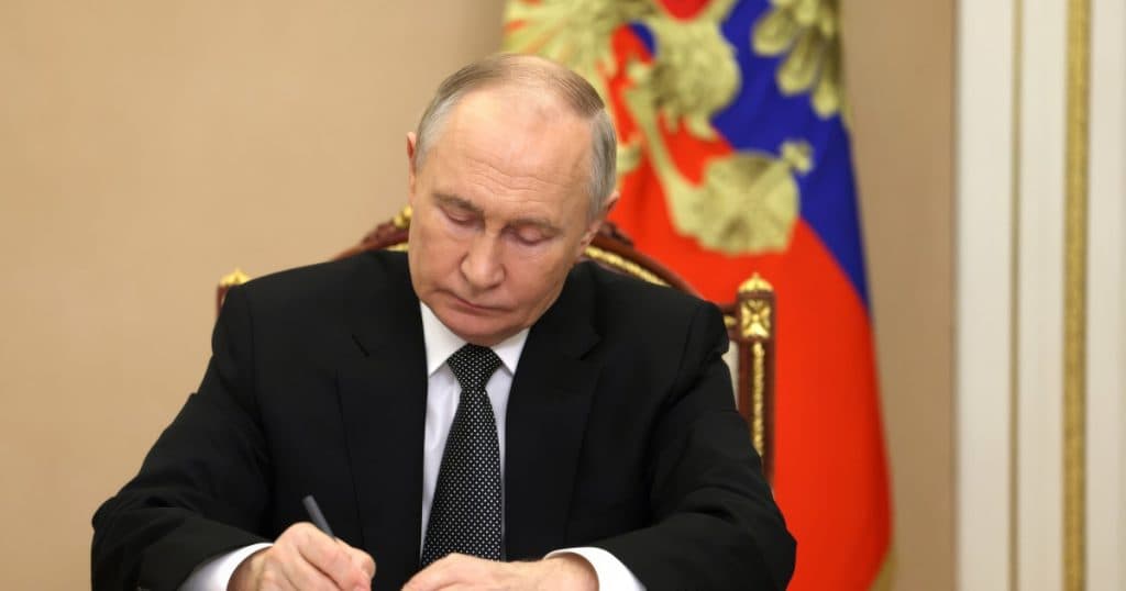 Vladimir Putin dorește cenzură totală în Rusia. Ce reglementări a semnat conducătorul de la Kremlin