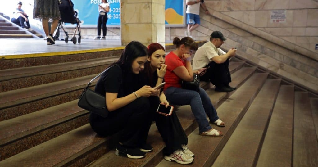 82% dintre ucrainenii vorbitori de rusă se opun Rusiei (sondaj)