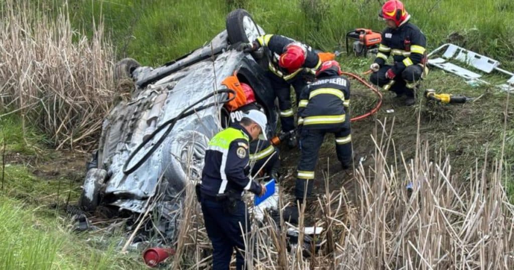 Accident grav în Cluj: trafic complet oprit pe DN 1F. Două persoane au decedat, iar alte două sunt în stare critică.