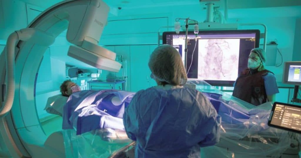 Afecțiunea serioasă ce poate genera o senzație de pulsație în zona abdominală