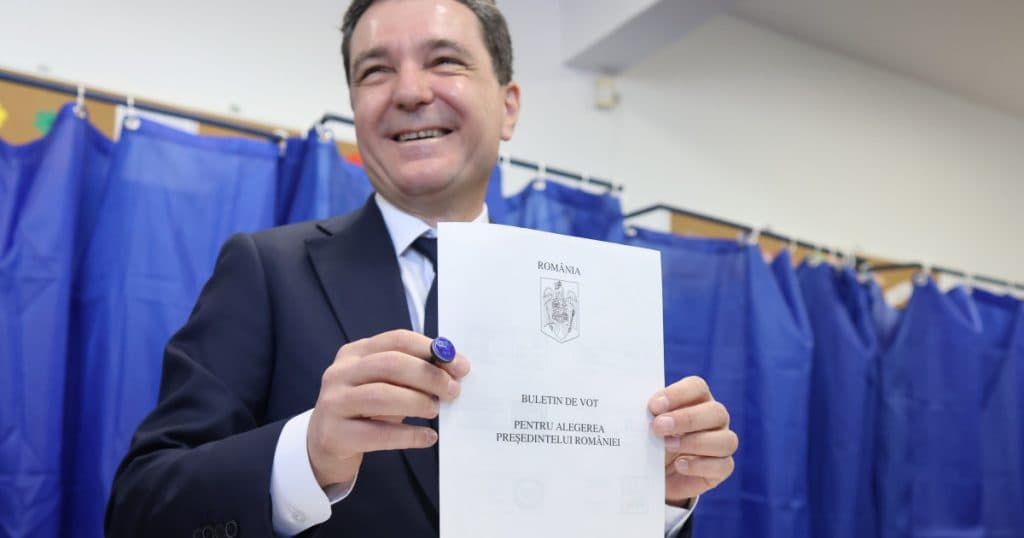 Alegeri prezidențiale 2025. Nicușor Dan, prima reacție după intrarea în al doilea tur: „România necesită o orientare pro-Occident”