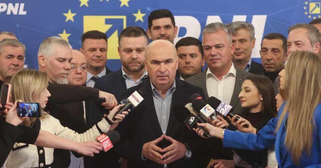Analiză: Dificultăți cu PSD, dar și mai mari singuri. Ce își propun liberalii să obțină din negocierile pentru viitorul guvern