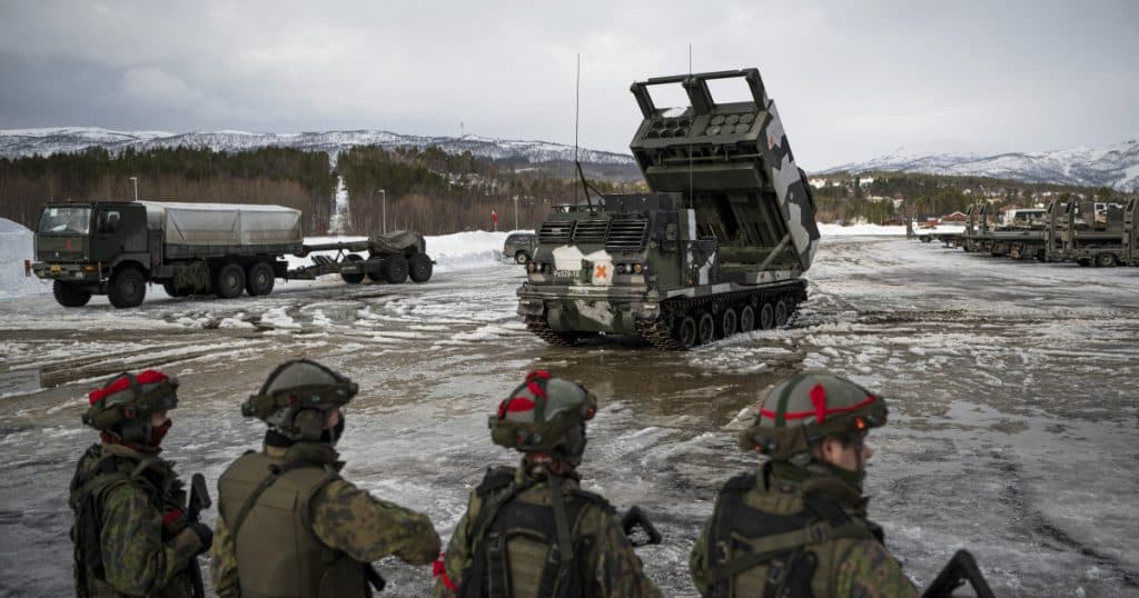 Analiză: Un conflict între Rusia și NATO s-ar desfășura în mod diferit comparativ cu războiul din Ucraina. Ce strategii ar putea folosi Vladimir Putin pentru a diviza alianța?