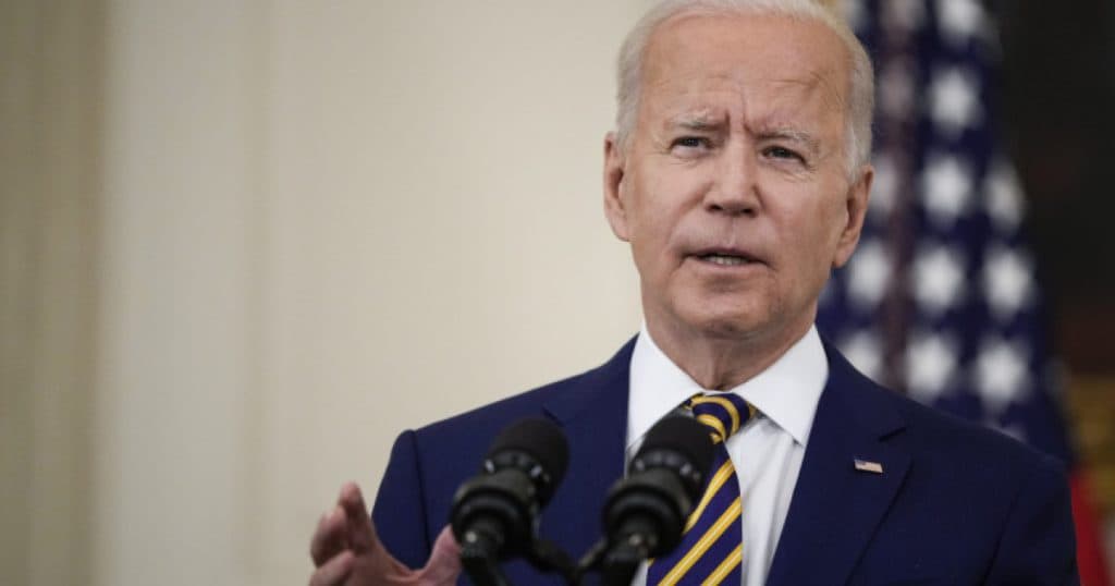 Biden: Presiunea lui Trump asupra Ucrainei de a ceda teritorii Rusiei reprezintă o „pacificare modernă”
