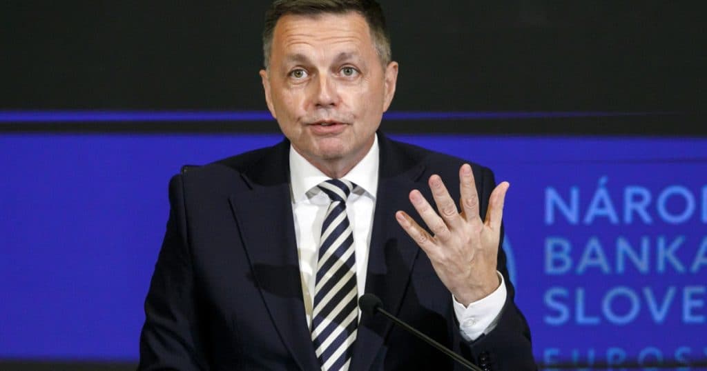 Guvernatorul Slovaciei, condamnat pentru corupție, se confruntă cu riscul încarcerării dacă nu achită o amendă considerabilă.