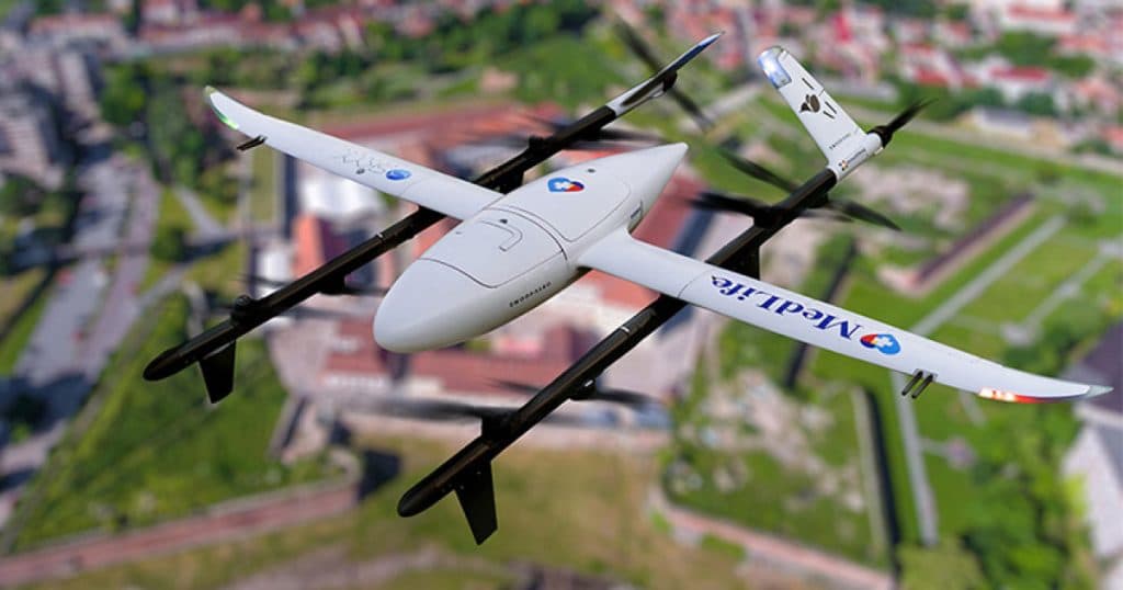 De la prelucrarea manuală la utilizarea dronelor, linii automate pentru analiza probelor și inteligență artificială: impactul MedLife asupra medicinei de laborator.