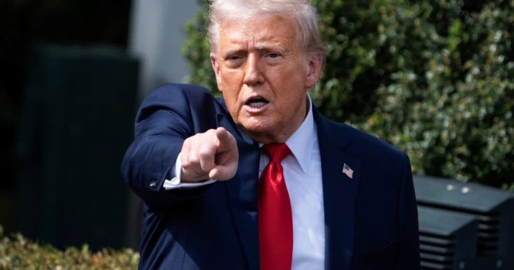 Donald Trump intenționează să recruteze 20.000 de ofițeri noi pentru expulzarea imigranților din SUA.