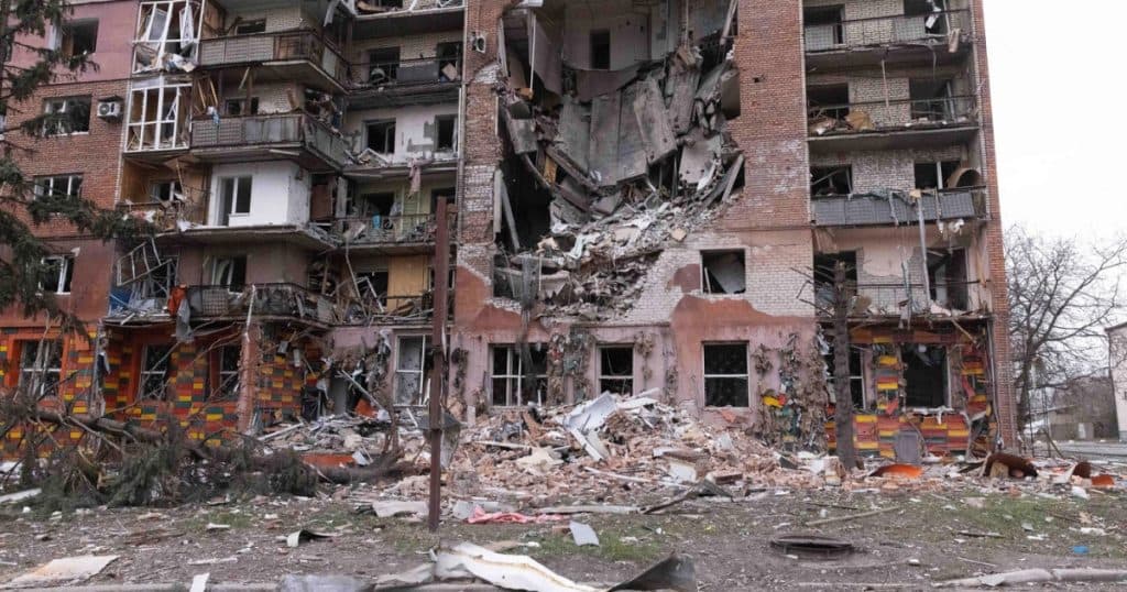 După desfășurarea celui mai amplu atac cu drone asupra Ucrainei, Moscova afirmă că Kievul „subminează procesul de negocieri”