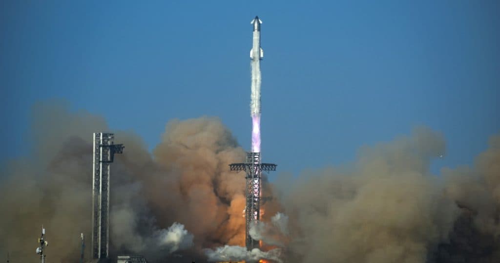 Eșec pentru Elon Musk: Racheta Starship, cea mai mare a companiei SpaceX, a explodat deasupra Oceanului Indian.