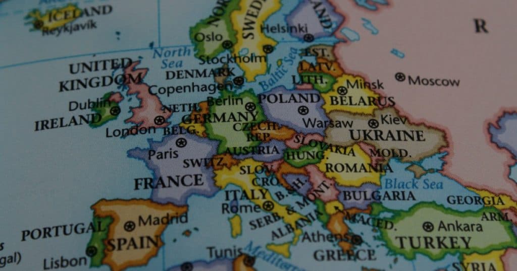 Europa își schimbă direcția în domeniul energetic, în ciuda controverselor și a restricțiilor (CNBC)