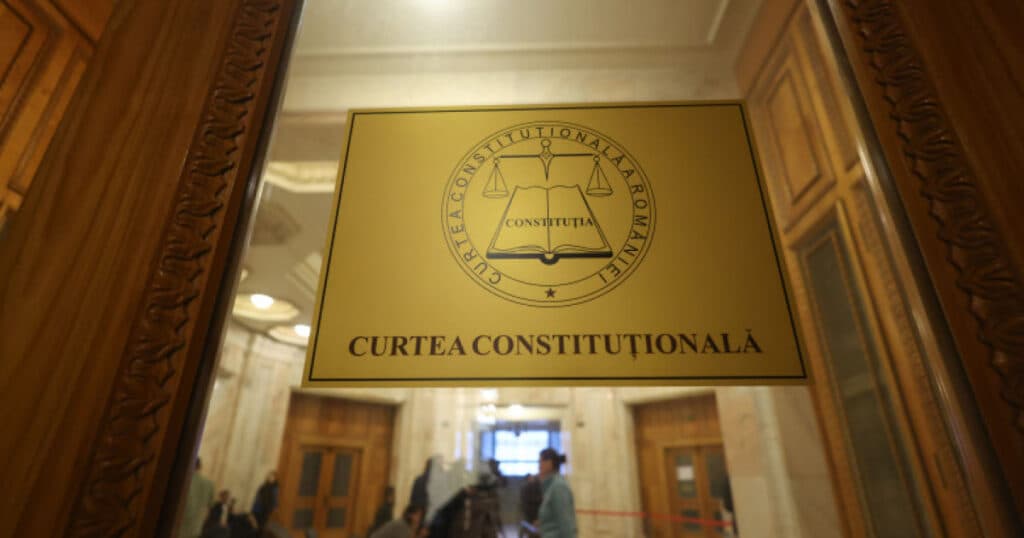 Tudorel Toader, fost judecător CCR: Nu știu care este fundamentul din Constituție pentru decizia Curții de a secretiza declarațiile de avere.