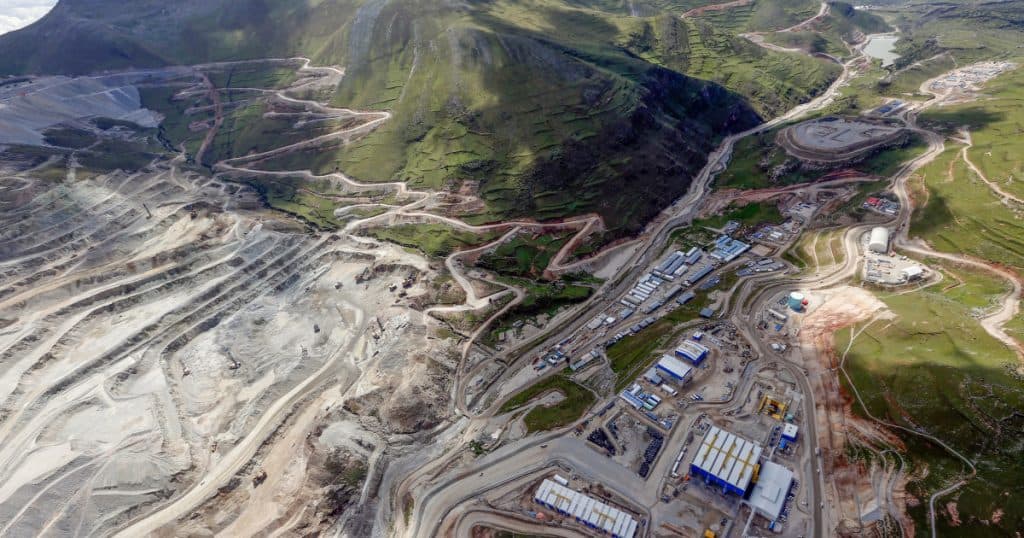 Treisprezece muncitori au fost descoperiți decedați într-o mină din Peru. Victimele fuseseră răpite cu câteva zile înainte.