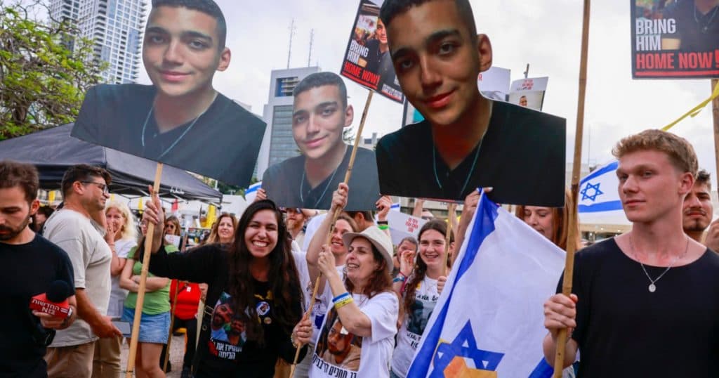 Hamas a eliberat ostaticul israeliano-american Edan Alexander.