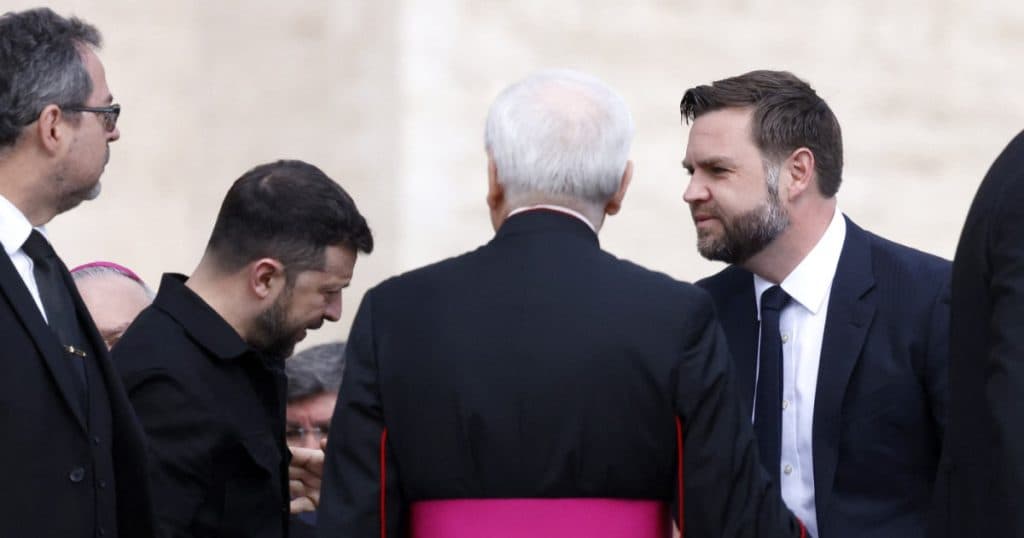 JD Vance se află la Roma în întâlnire cu Volodimir Zelenski. Aceasta este prima discuție după conflictul din Biroul Oval, din februarie.