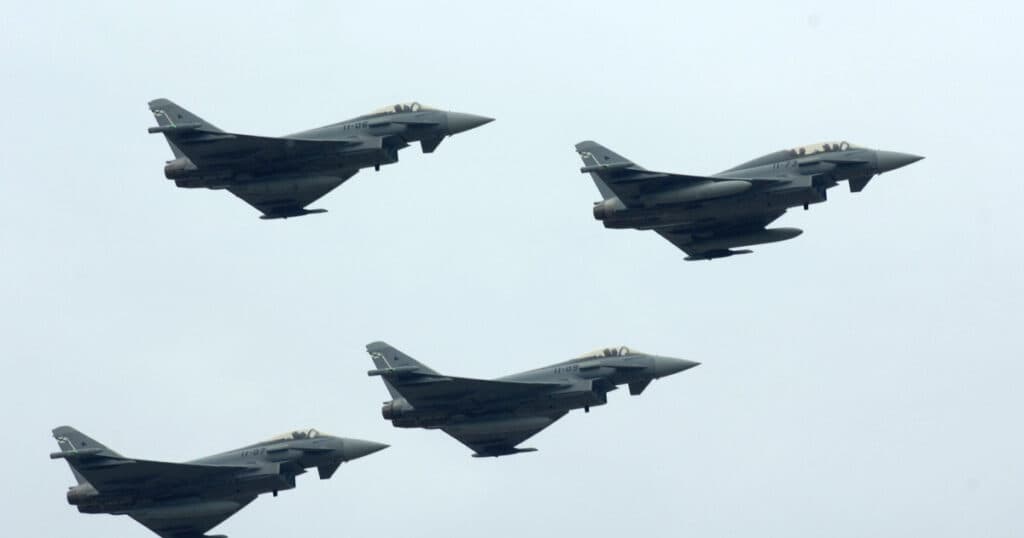 Jocuri de război. Cine ar prelua controlul aerian într-un conflict convențional NATO-Rusia în Europa.