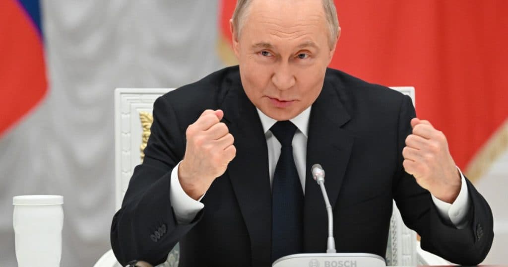 Kievul respinge declarația Rusiei referitoare la un atac al unei drone ucrainene asupra elicopterului lui Putin. Detalii despre circumstanțele evenimentului.