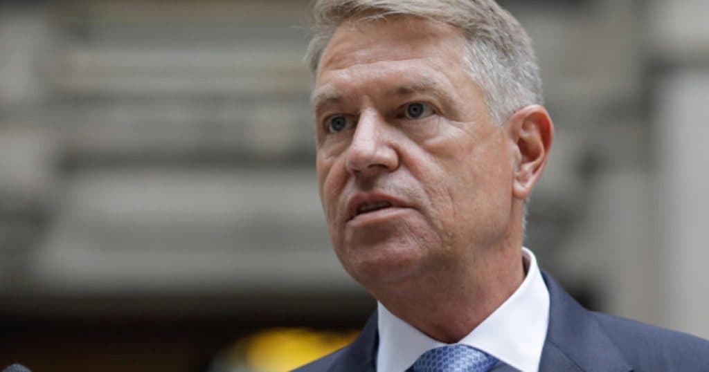 Klaus Iohannis a votat și a declarat: „Sper să fie o zi bună pentru România”